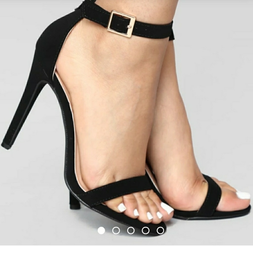 New Fashion Nova Success Strapped Heels in Black